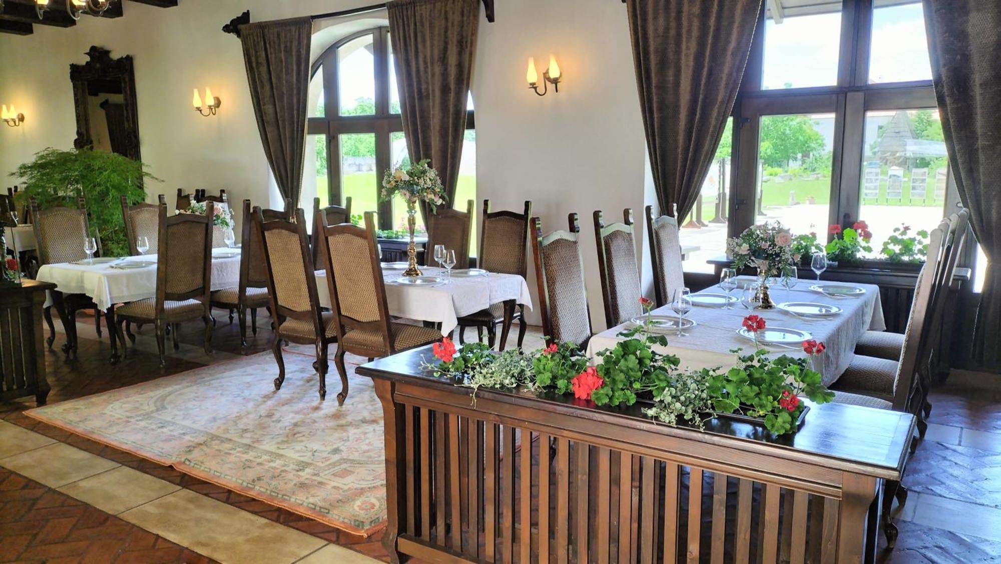 Hotel Medieval Alba Iulia Luaran gambar